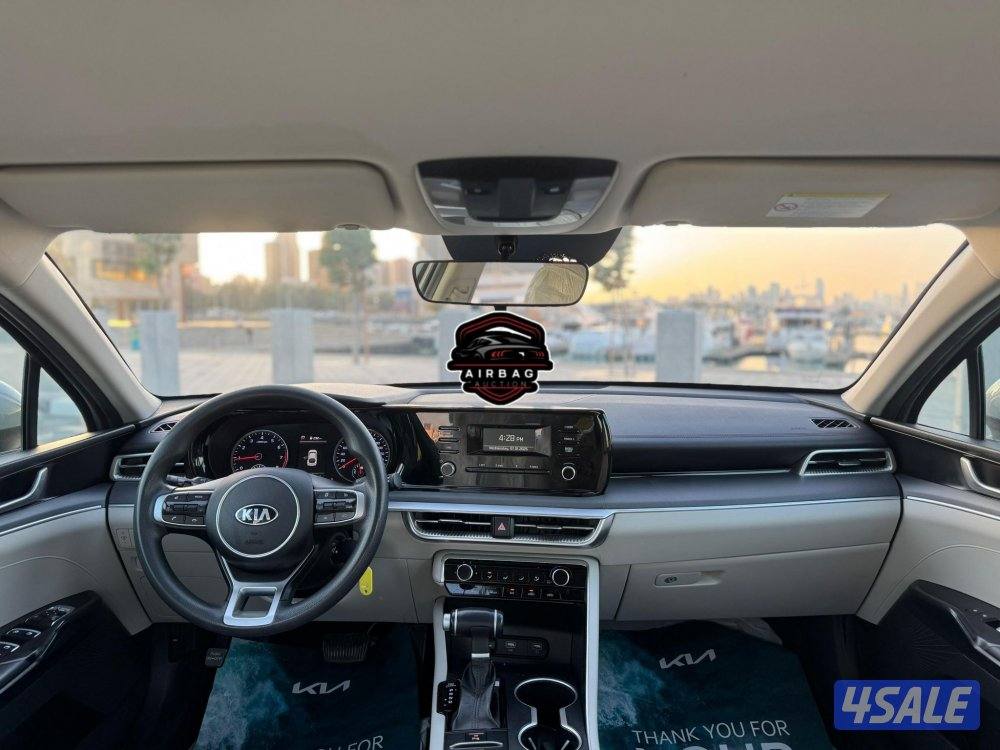 للبيع كيا K5 موديل 2021
عداد 83 الف 
وارد الوكاله8