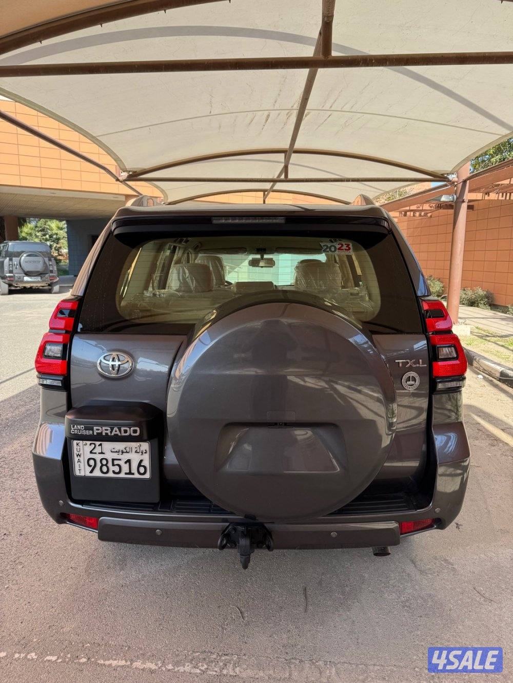 برادو TXL الساير بحالة الوكاله. عداد (26) صبغ وكاله.5