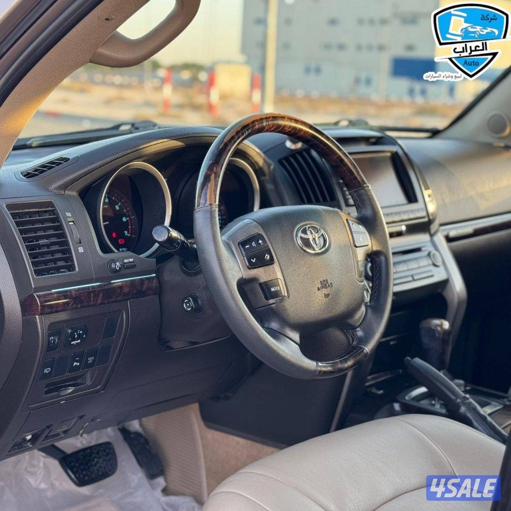 لاندكروزر VXR  20115