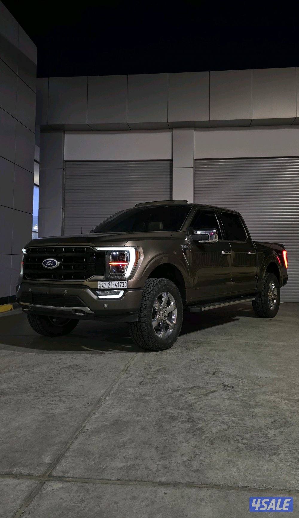 للبيع او للبدل لاريت 2022 تحت الكفاله 8 سلندر اعلى درجه2