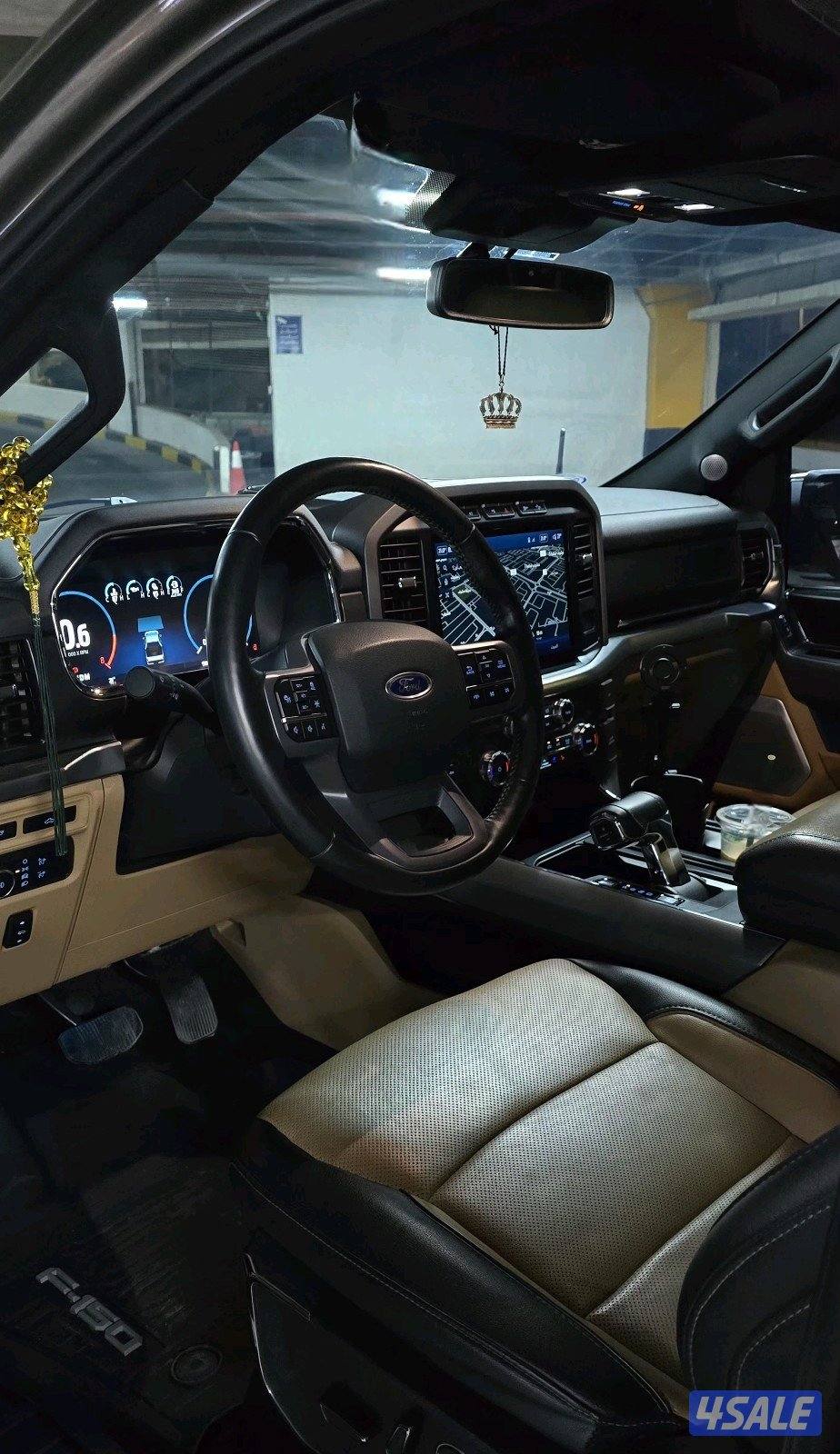 للبيع او للبدل لاريت 2022 تحت الكفاله 8 سلندر اعلى درجه4