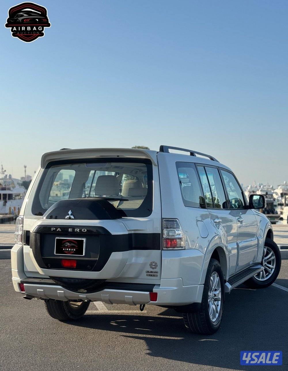 باجيرو موديل 2021 
عداد 82 الف 
ماكينه 3.8  كامل المواصفات صبغ الوكالة9