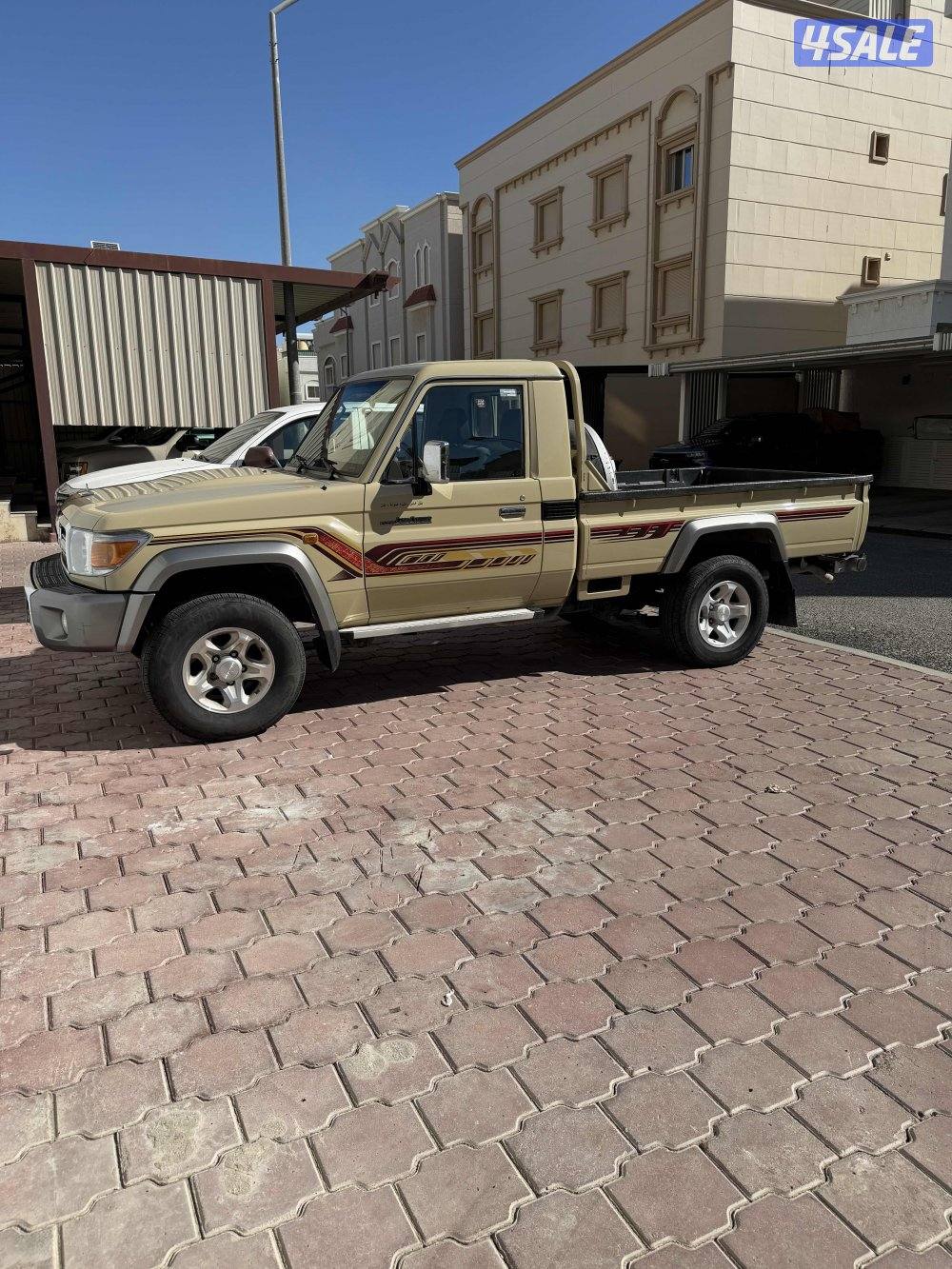 للبيع. جيب شاص 20222