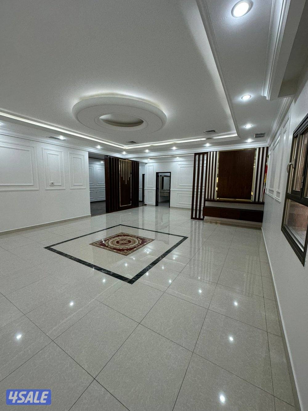 للإيجار دور ارضى بالفحيحيل ق١ مع ديوانيه1