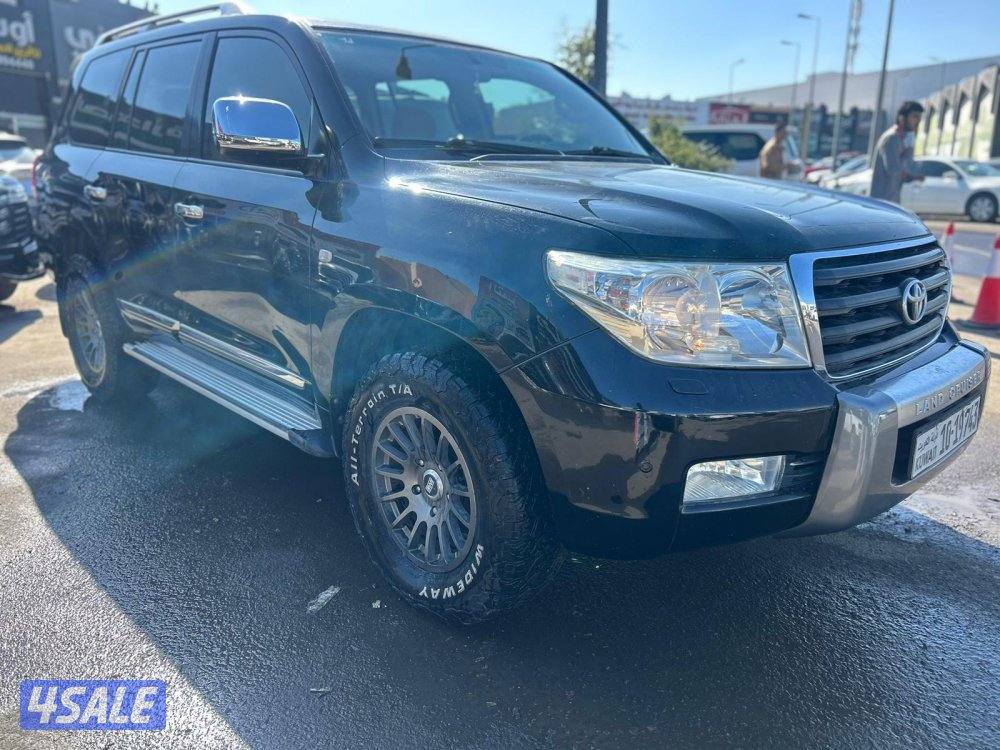 تويوتا لاند كروزر V8-GX.R  موديل 20111