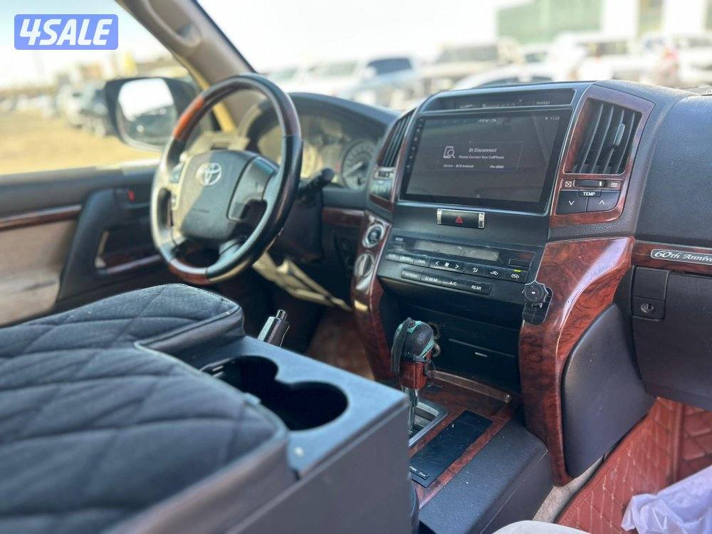 تويوتا لاند كروزر V8-GX.R  موديل 20117