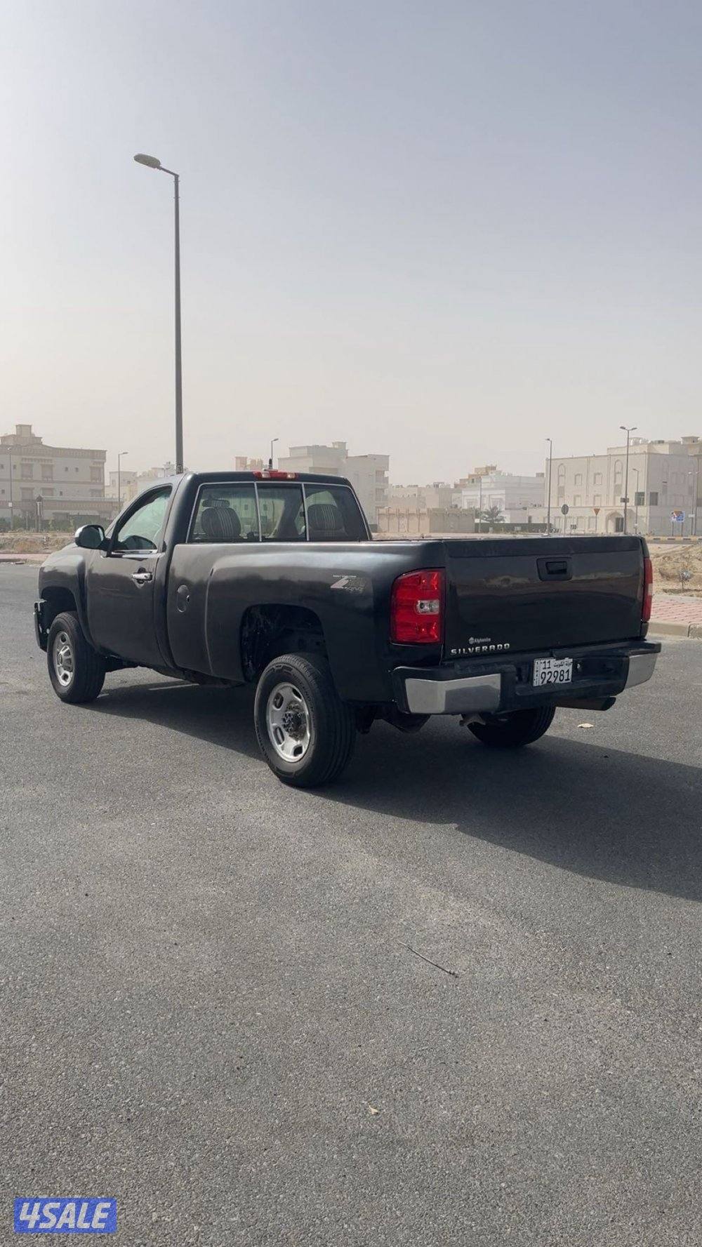 للبيع ونيت سيلفرادو HD بدل قير ٢٠١٣ شرط الفحص مكينه قير  اللون اسود3