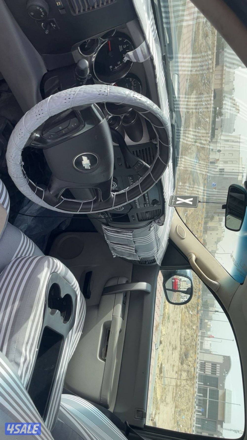 للبيع ونيت سيلفرادو HD بدل قير ٢٠١٣ شرط الفحص مكينه قير  اللون اسود4