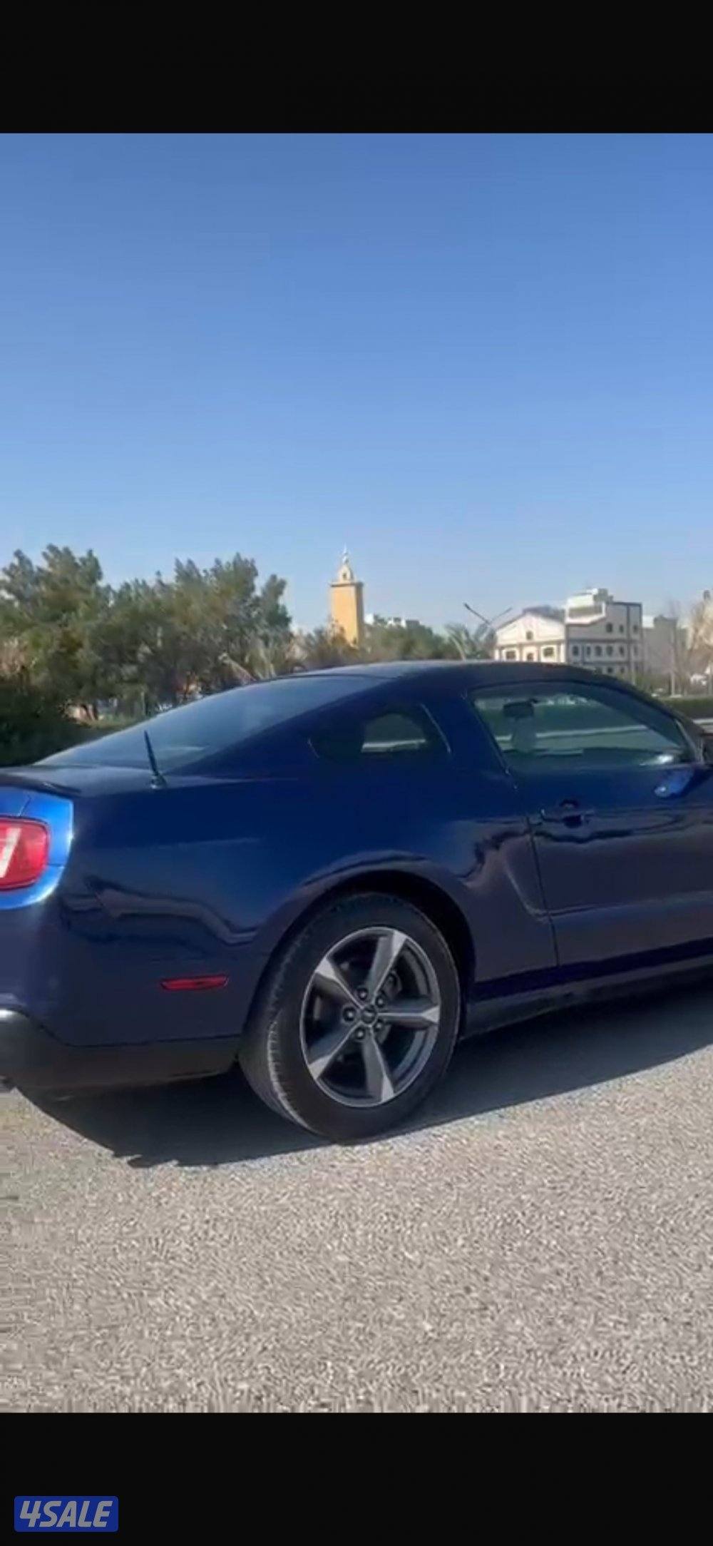 للبيع فورد موستنق 6 سلندر 2011 ماشي 2344