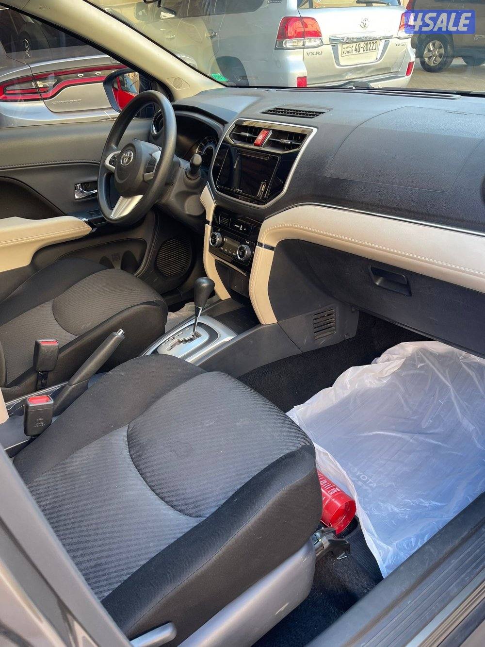 تحت الكفالة سيرفس منتظم6