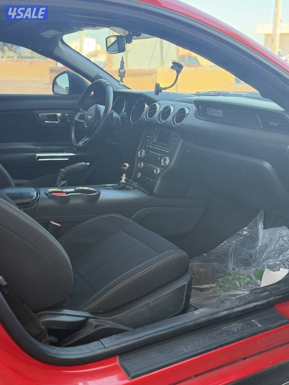 للبيع موستنق ٦ سلندر3