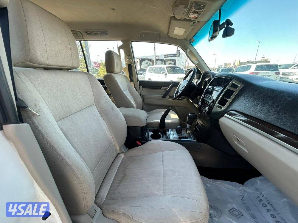 ميتسوبيشى باجيرو -V6 موديل 2020 ماشى 133.000 k.m  وارد الملا .5