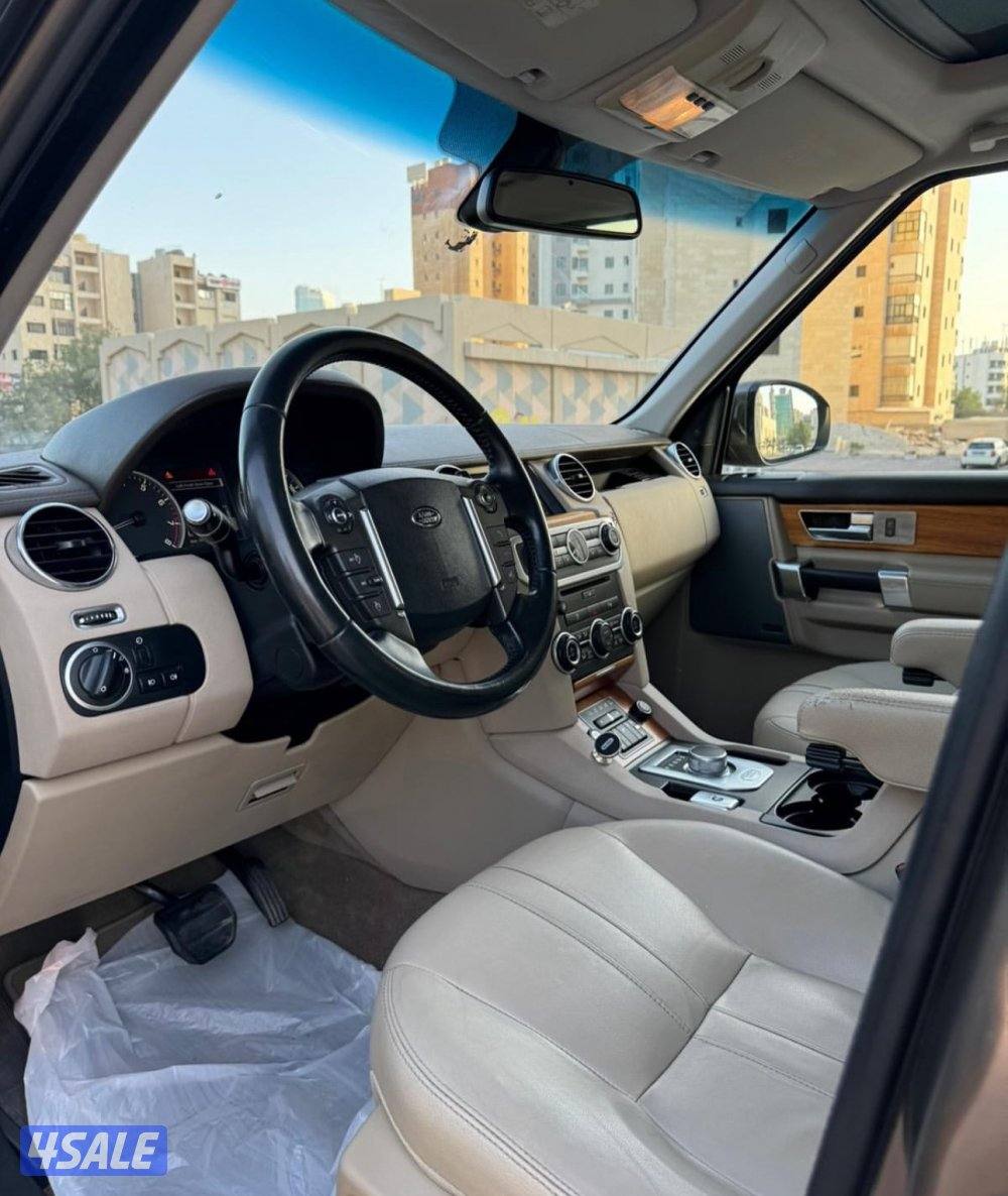 لاندروفر دسكفري 20166