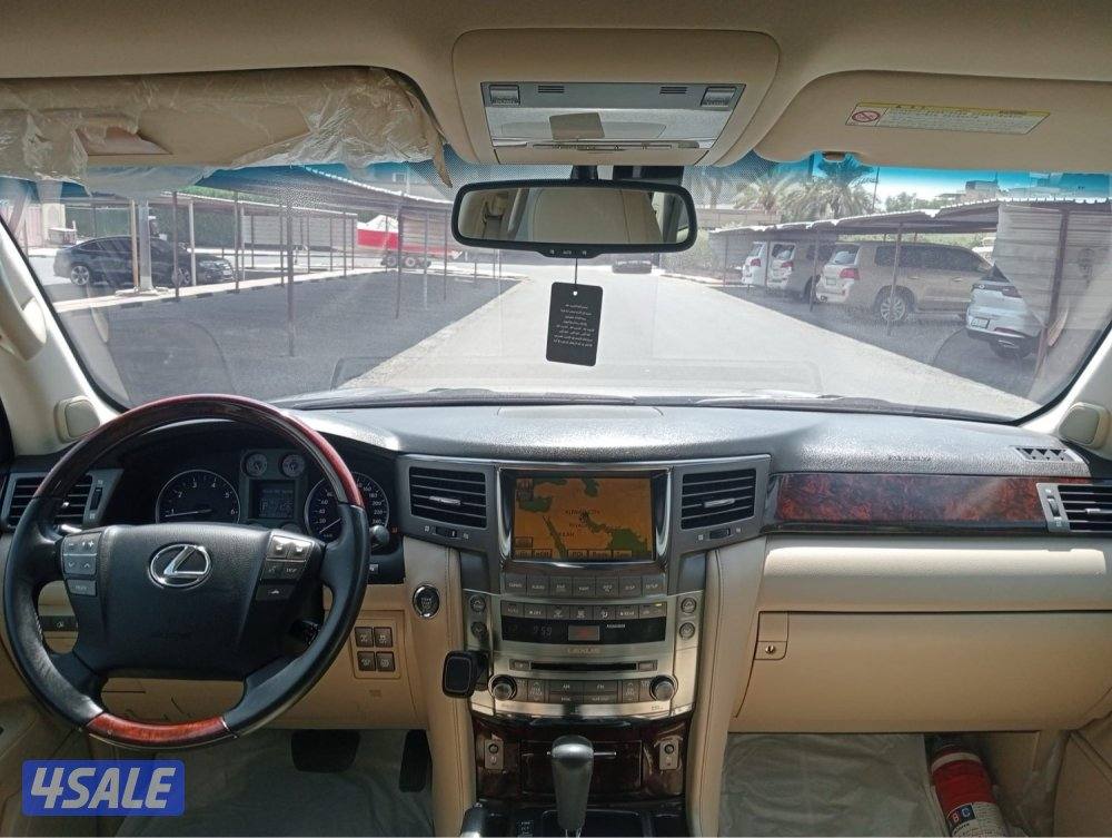 جيب لكزس الدرجة الاولى  نظيف 20103