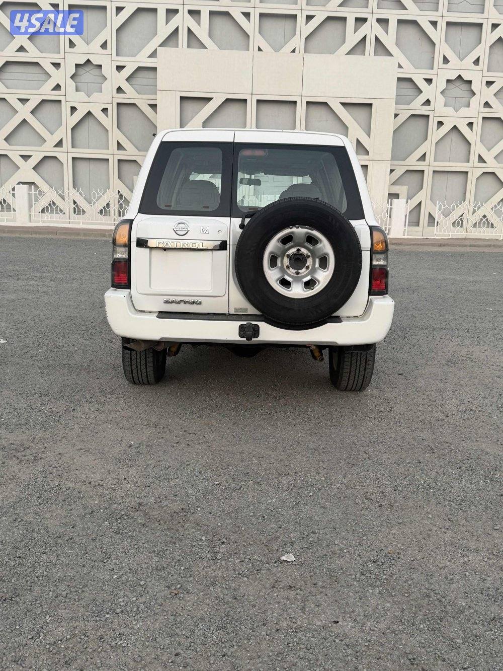 للبيع فتك وارد الامارات 2016 شرط الفحص صبغ الوكاله قير مكينه ماشي 2455