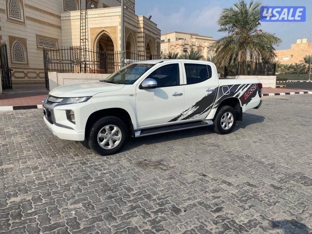 2022 (بنزين)MITSUBISHI دبل قير3