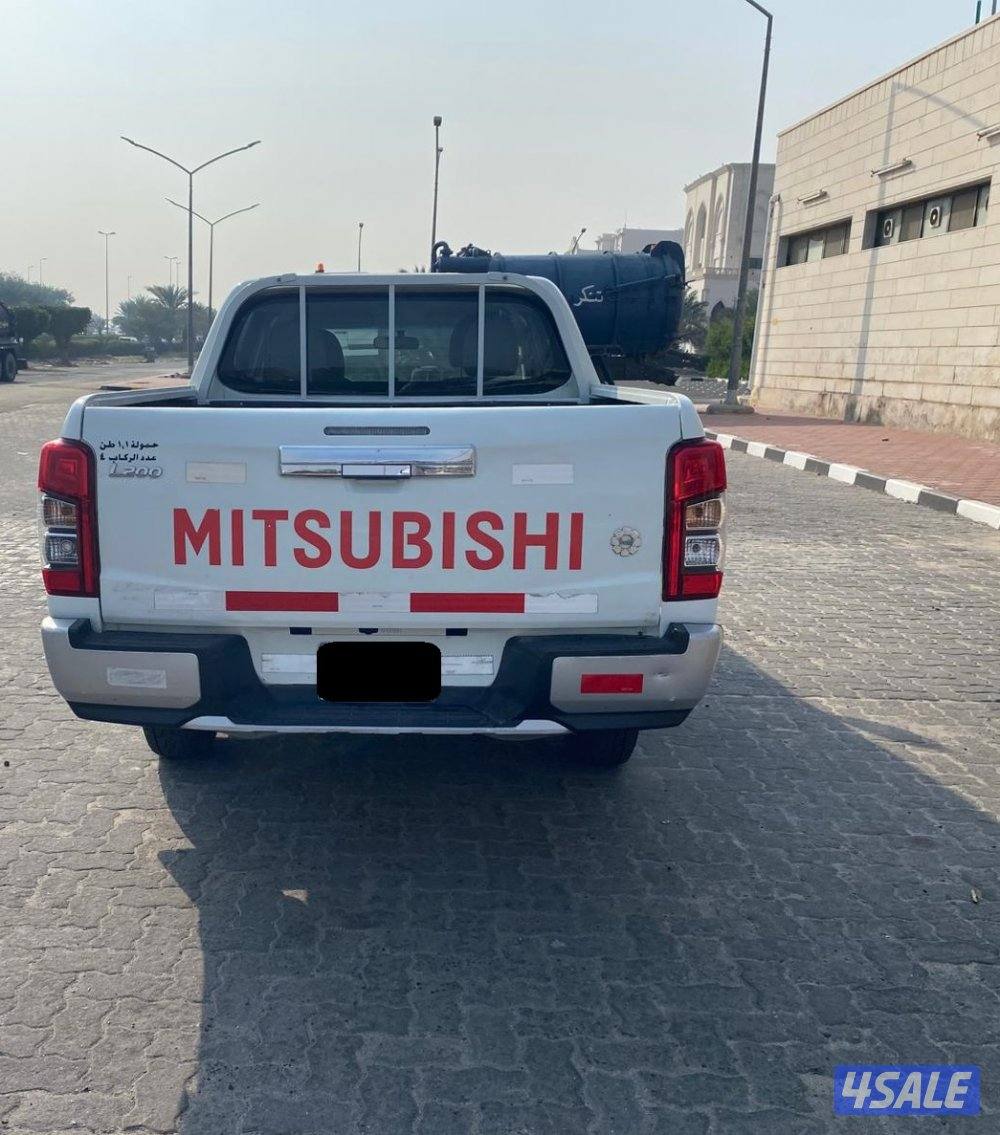 2022 (بنزين)MITSUBISHI دبل قير5