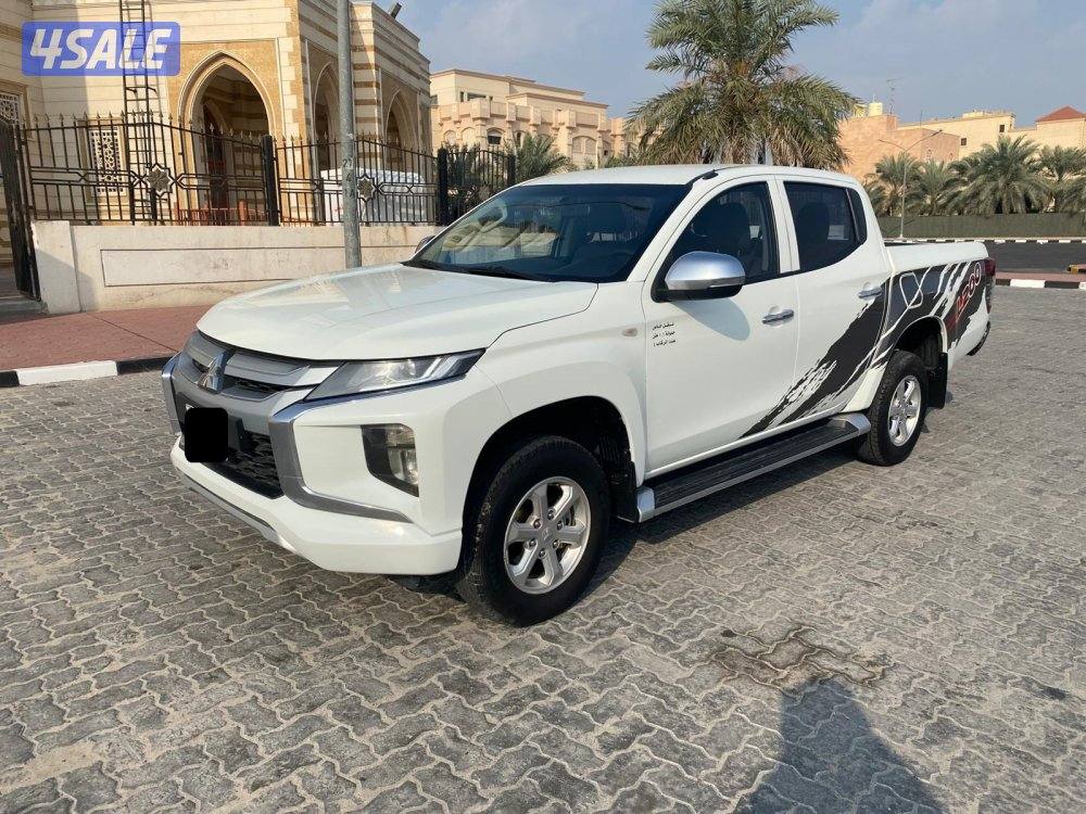 2022 (بنزين)MITSUBISHI دبل قير9