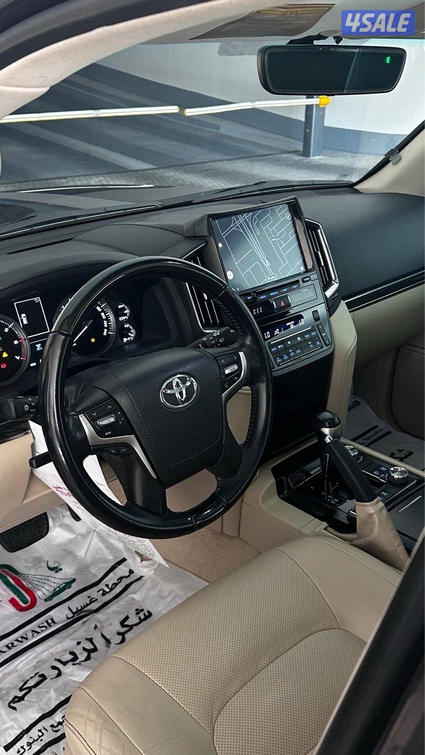 لاند كروزر2020 8v 111km3