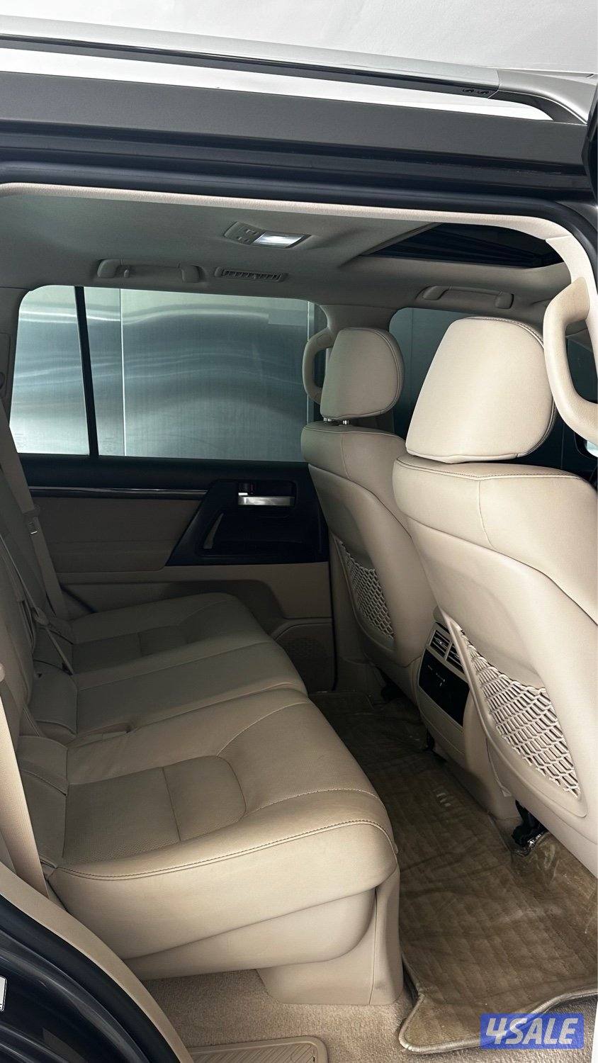 لاند كروزر2020 8v 111km5