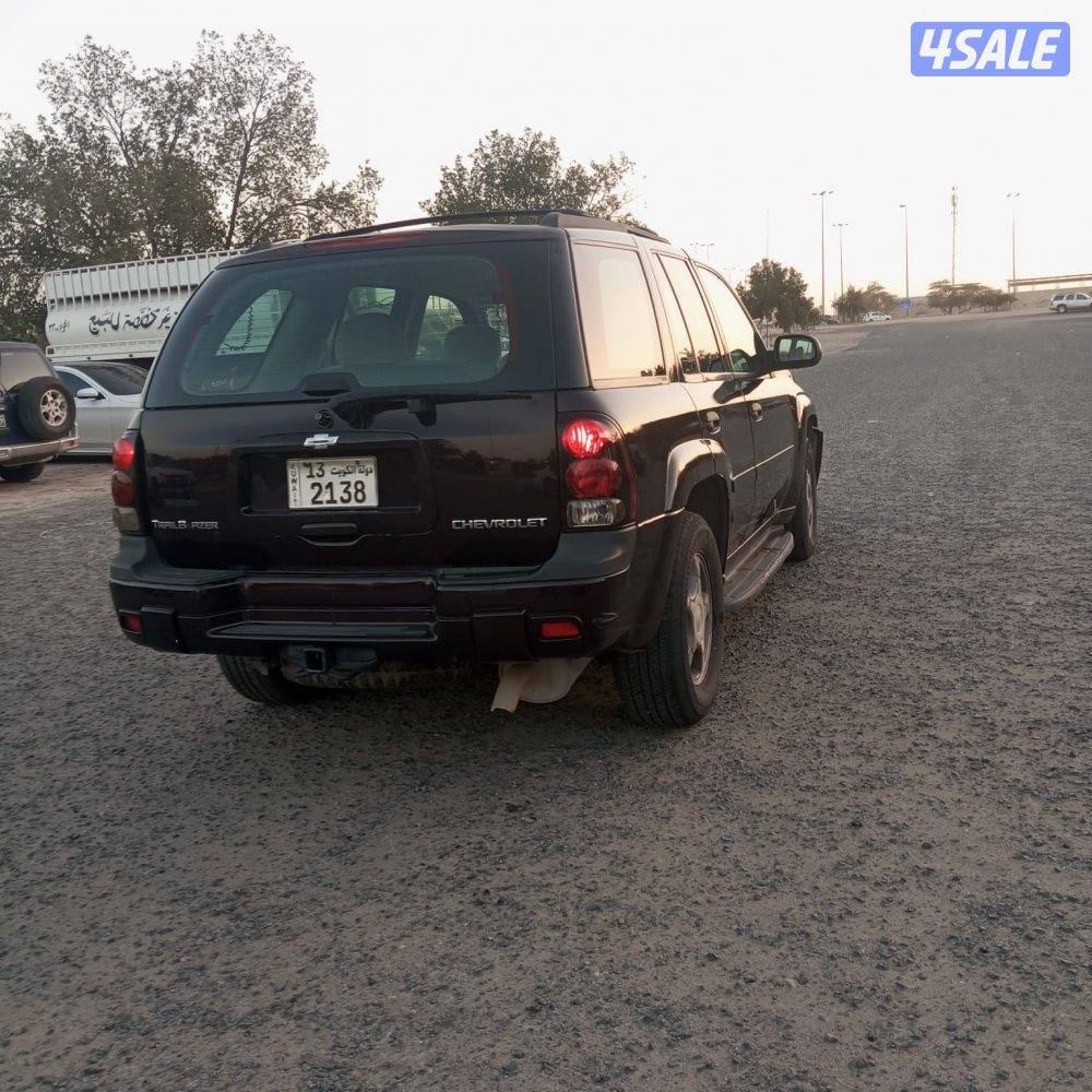 للبيع تريل بايزر موديل ٢٠٠٨ شرط الفحص3