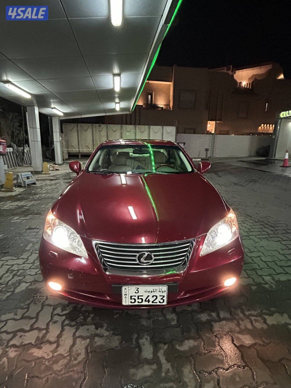 للبيع  لكزسز es350  لون عنابي. من داخل بيج4