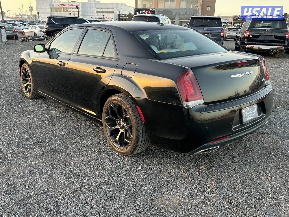 للبيع كرايزلر 20215