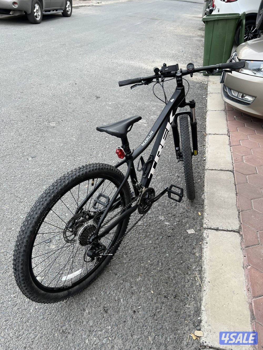 Trek marlin 4 (Very clean condition)1