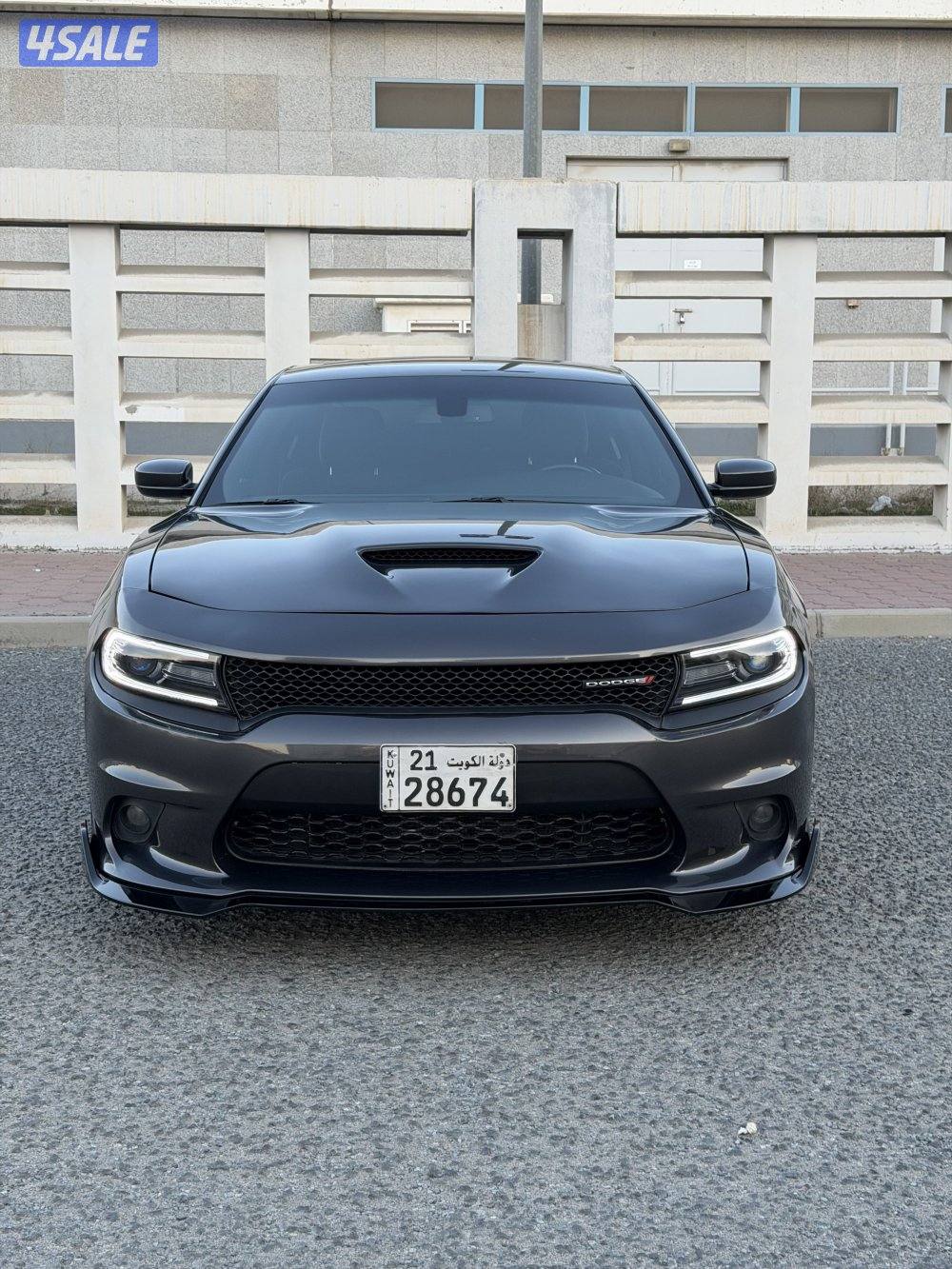 للبيعR/T شارجر 8سلندر موديل 20213