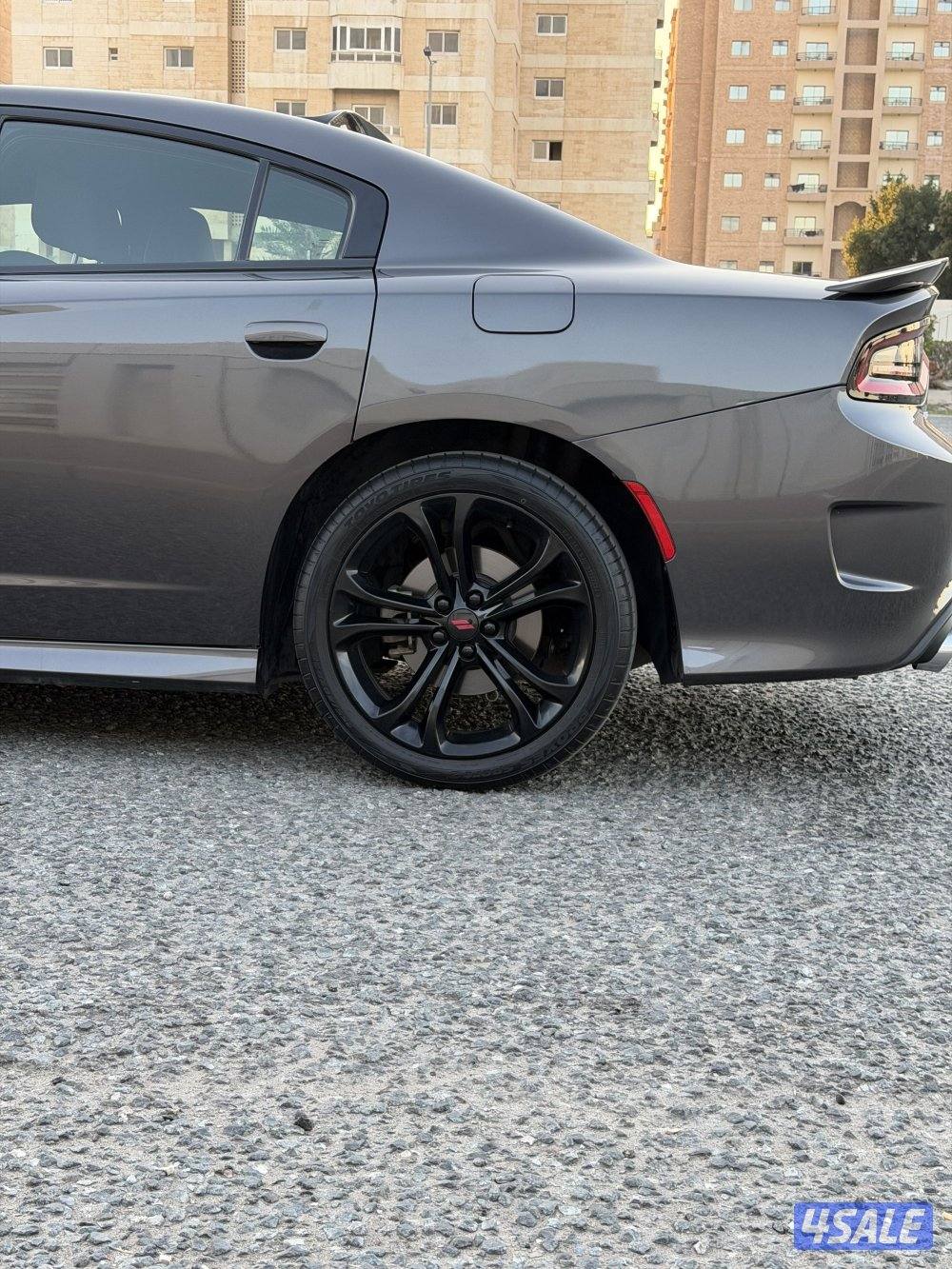 للبيعR/T شارجر 8سلندر موديل 20216