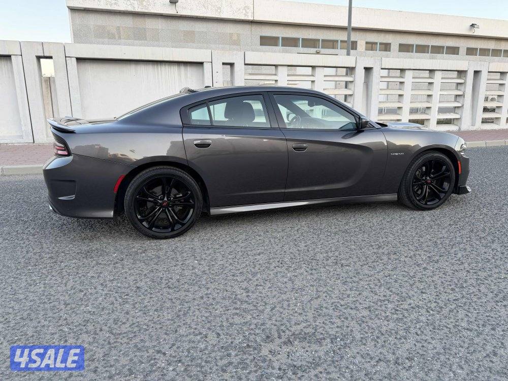 للبيعR/T شارجر 8سلندر موديل 20217