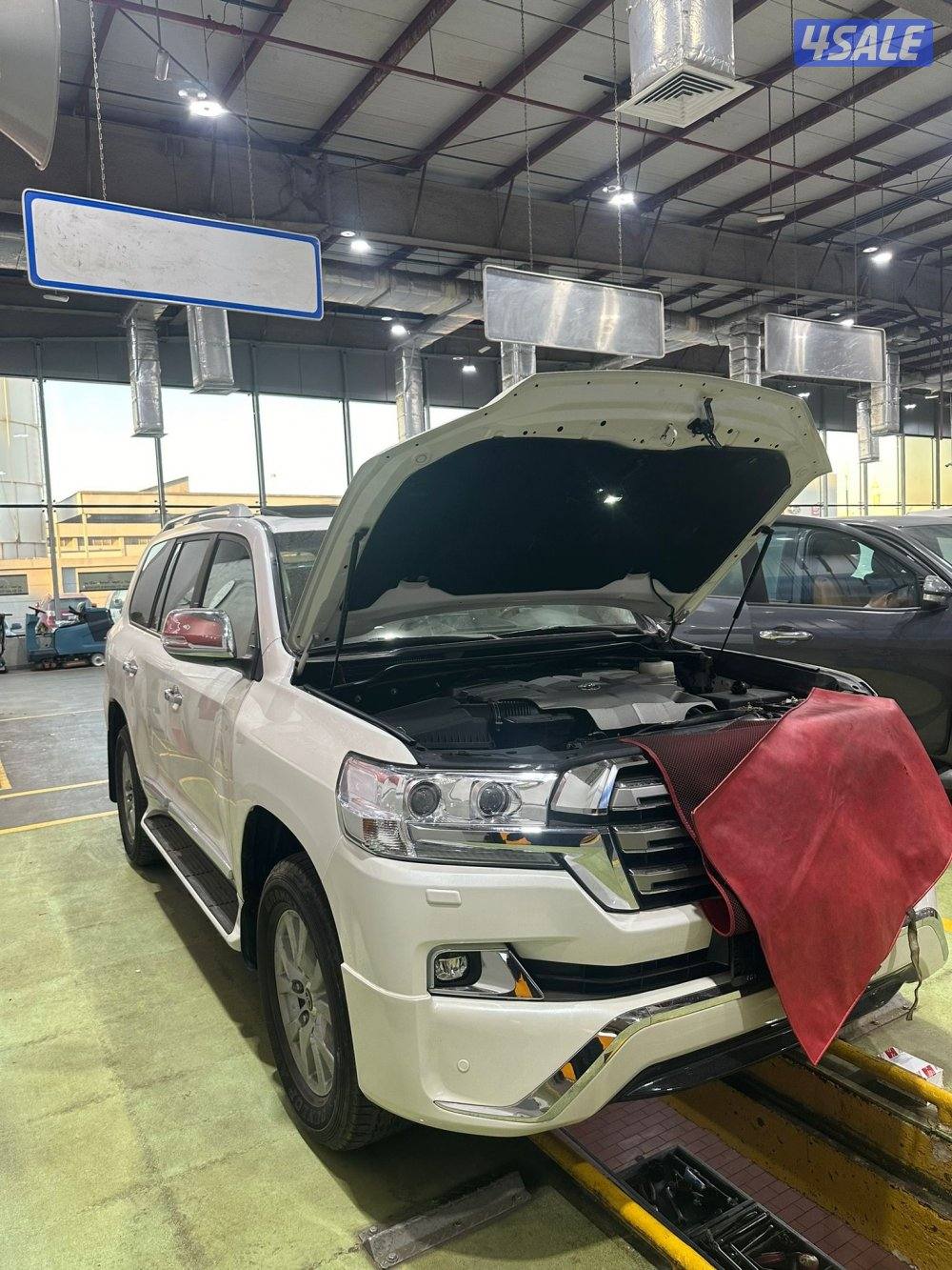 للبيع لاندكروزر GXR. V8 20163