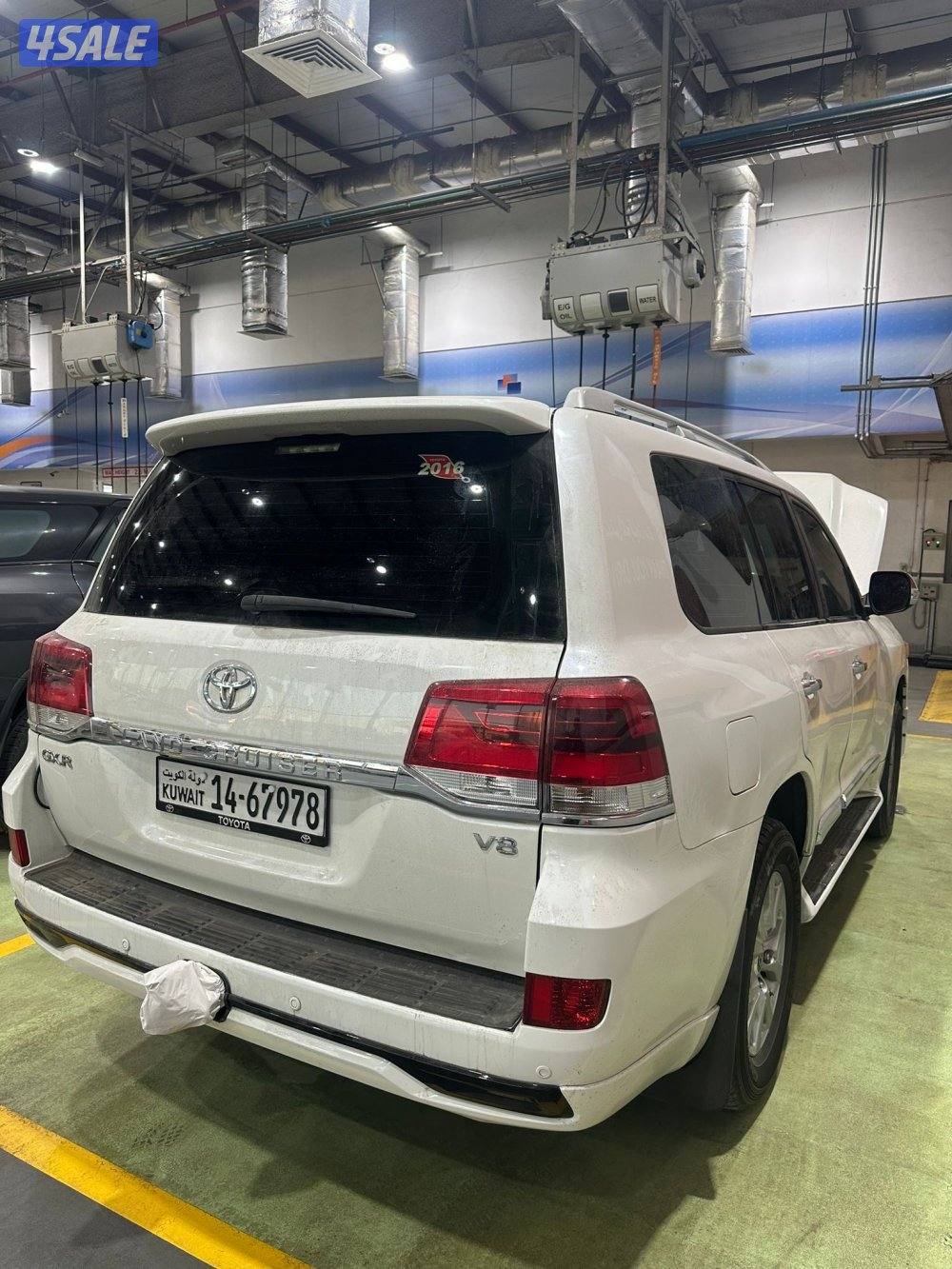 للبيع لاندكروزر GXR. V8 201611