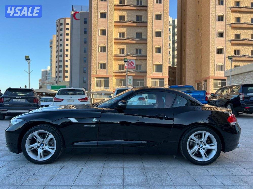 بي ام 2013/Z4  بحالة الوكاله صبغ الوكاله كامل المواصفات شرط الفحص3