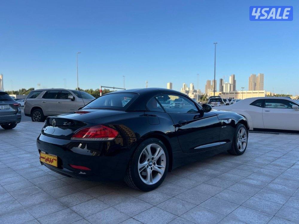 بي ام 2013/Z4  بحالة الوكاله صبغ الوكاله كامل المواصفات شرط الفحص5