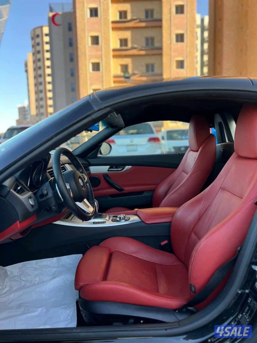 بي ام 2013/Z4  بحالة الوكاله صبغ الوكاله كامل المواصفات شرط الفحص9