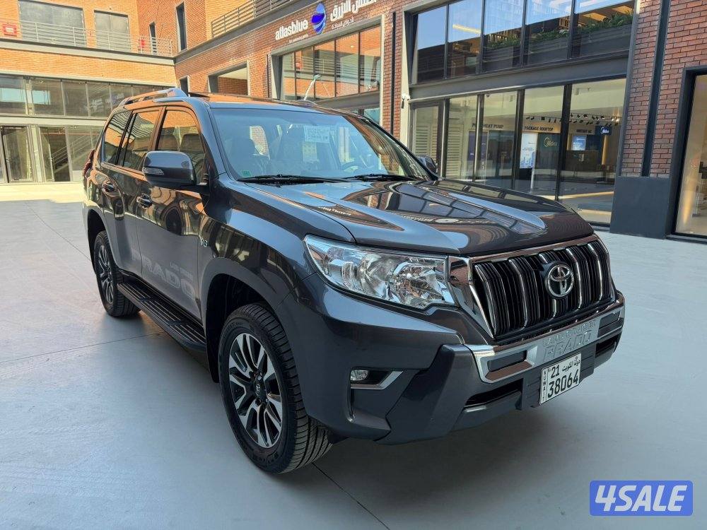 تويوتا برادو TXLموديل 2022 صبغ وكالة2