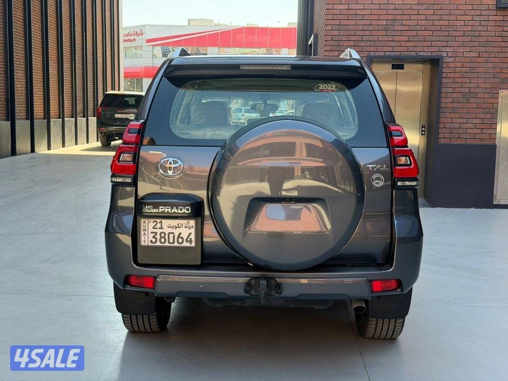 تويوتا برادو TXLموديل 2022 صبغ وكالة4