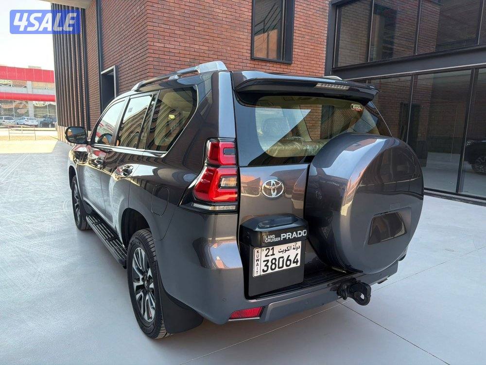 تويوتا برادو TXLموديل 2022 صبغ وكالة5