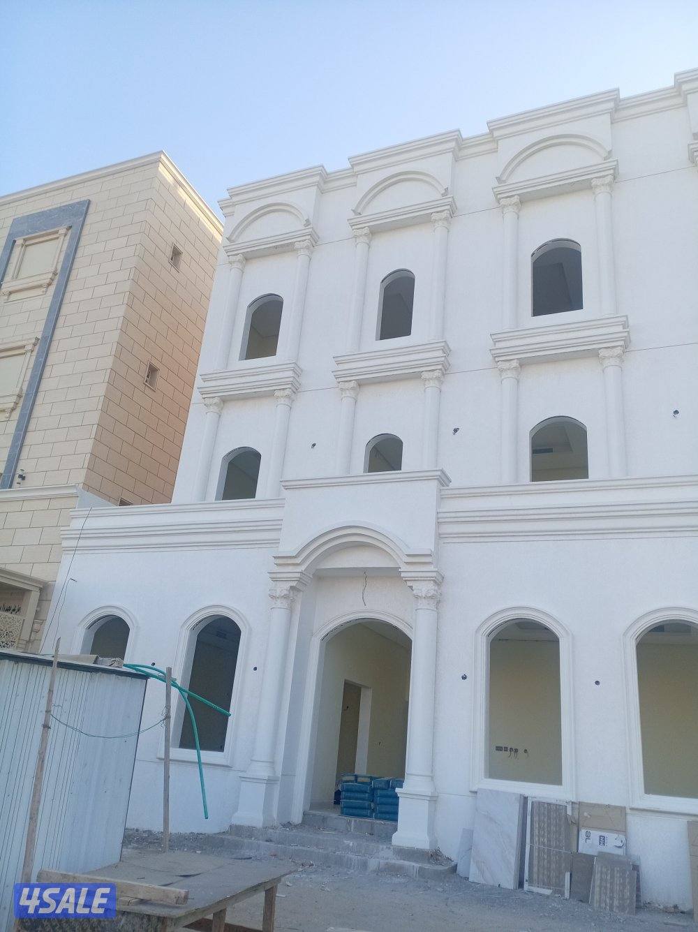 مقاولات عامه   مساح داخلي وخارجي3