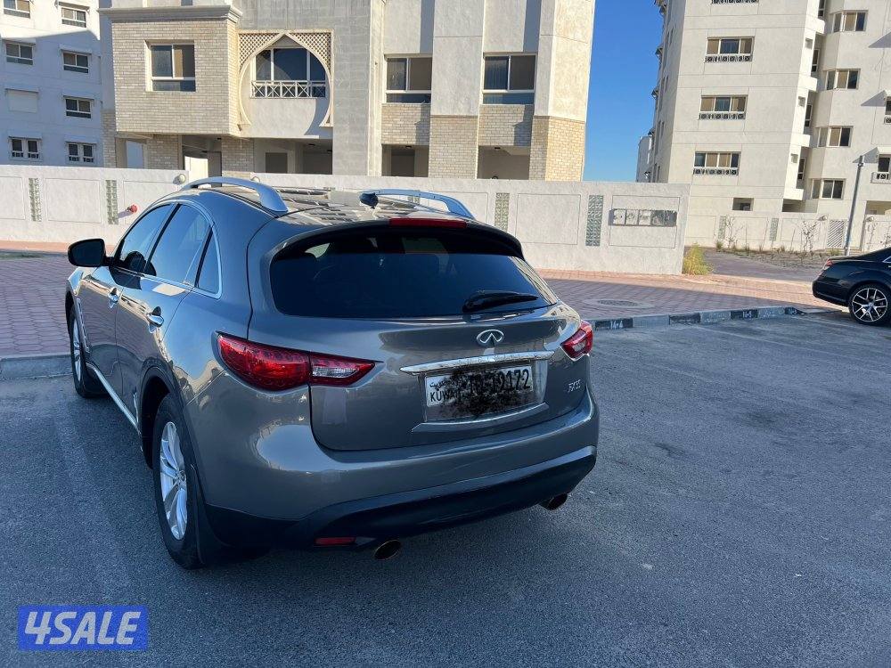 للبيع جيب انفنتي FX352