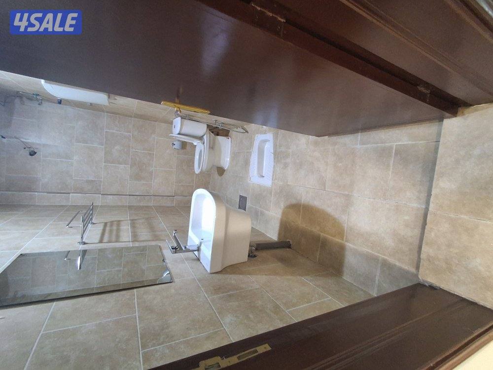 للايجار شقة كبيرة جدا أكبر من دور  ستة غرف وصالتين  في الفحيحيل4
