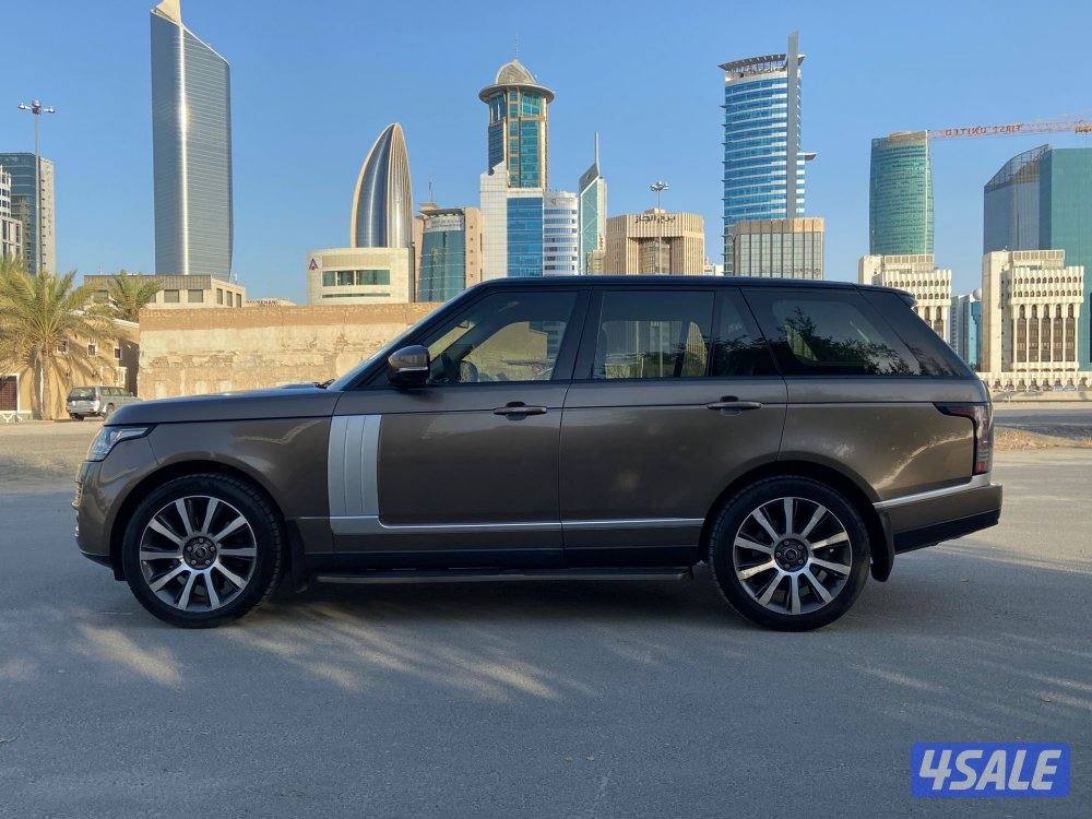 Land rover Vogue 2014 . Excellent condition0