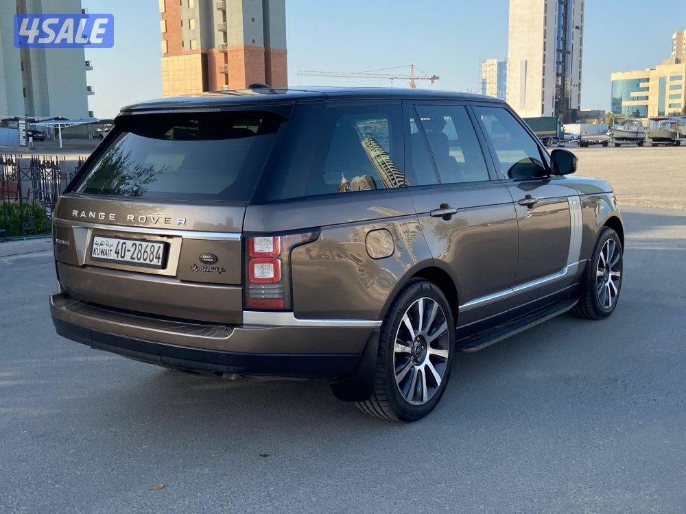 Land rover Vogue 2014 . Excellent condition10