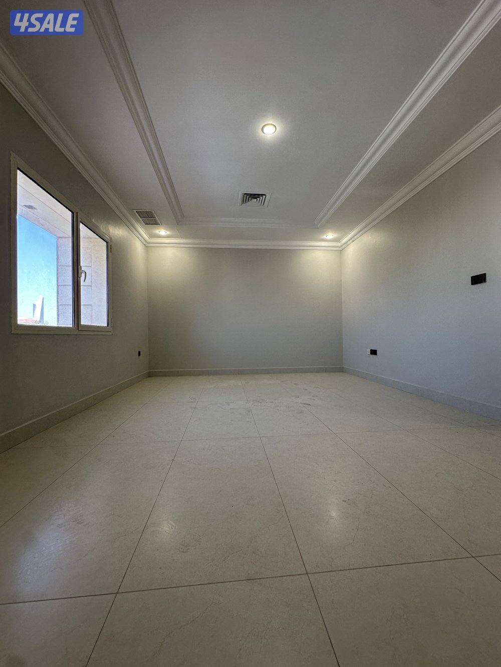 شقه الدعية المساحة ٧٥ متر4