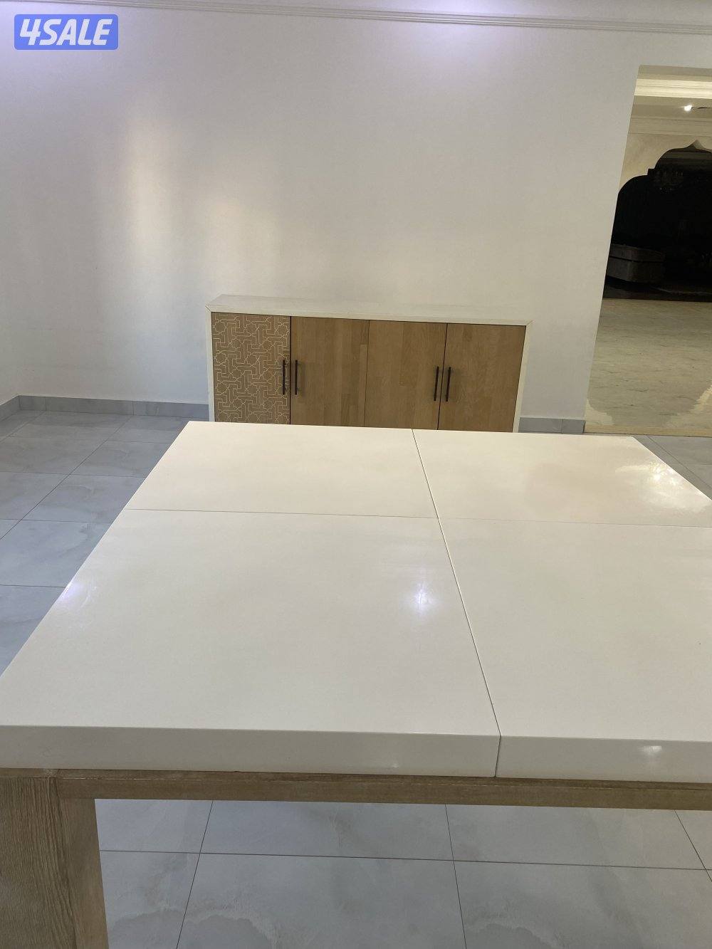 طاوله طعام مربعه مع بوفيه2