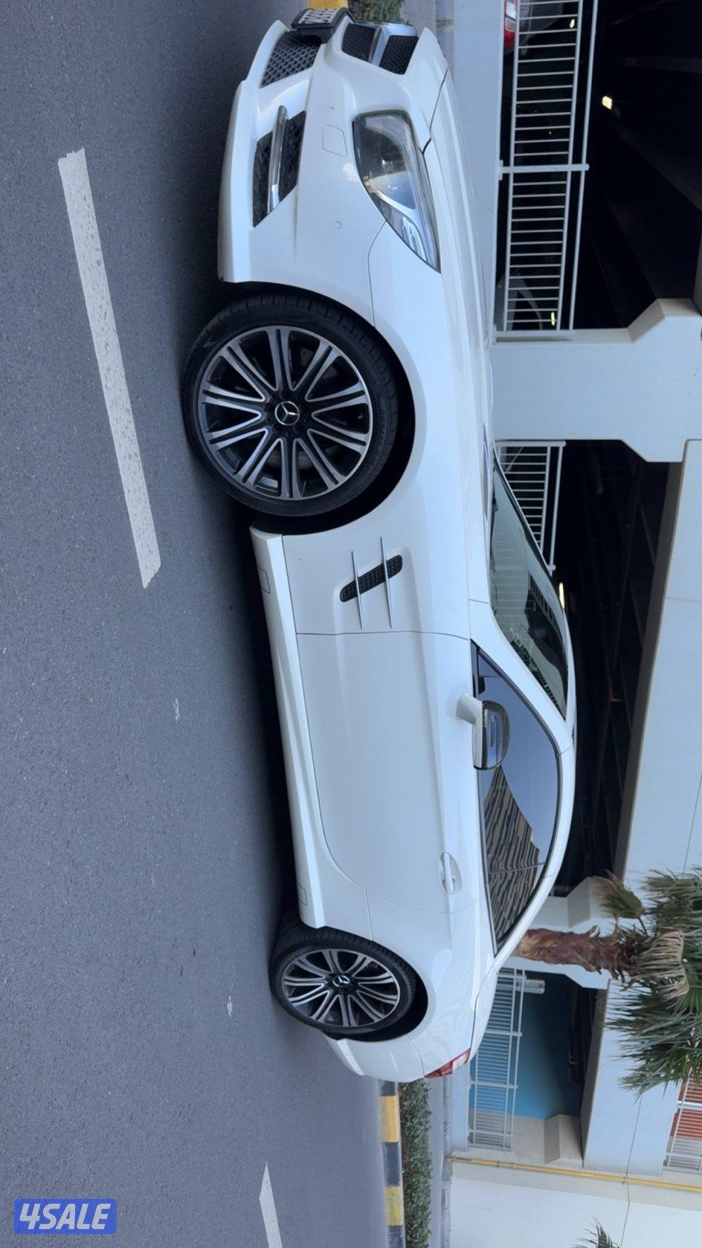 للبيع مرسيدس SL موديل 2013 كت AMG كامل المواصفات ماشيه 148 الف0