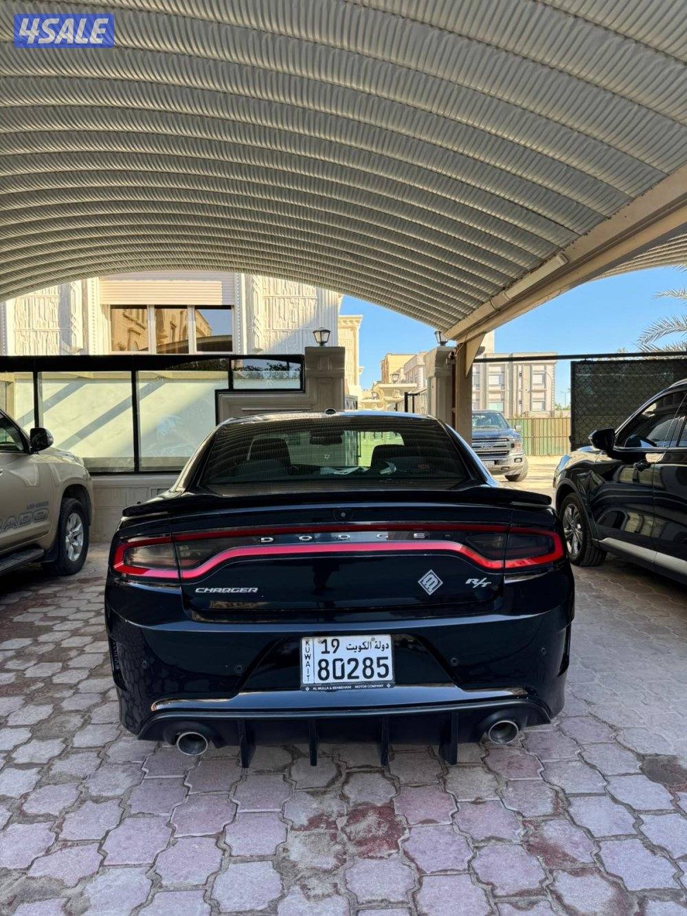 للبيع شارجر ٢٠٢١ RT 8 سلندر7