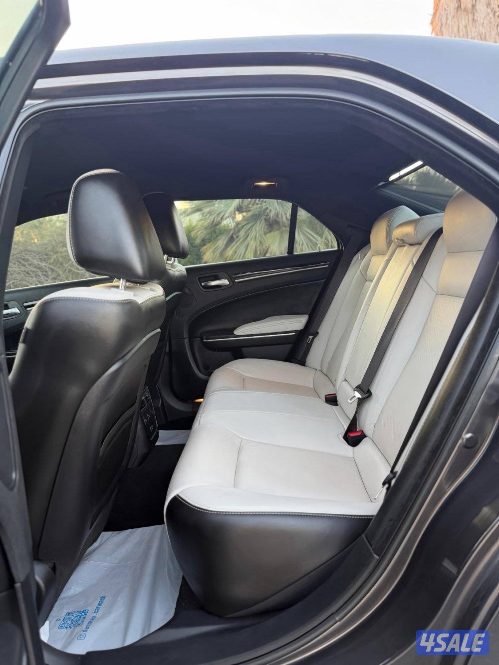 كرايزلر c300 صبغ الوكاله6