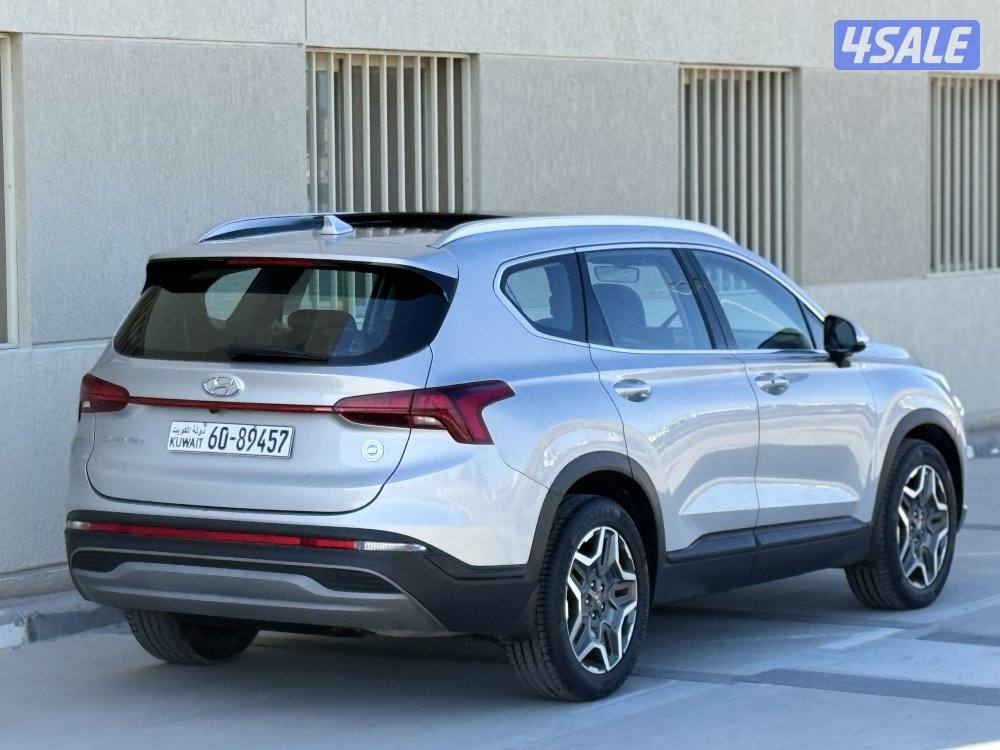 هيونداي سنتافي - موديل 2023 - عداد 62 - صبغ الوكاله - تحت الكفاله2